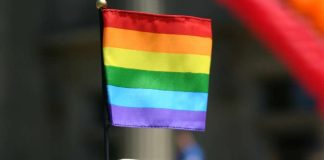 Katolinen kirkko vahvisti kantansa: Homoseksuaalit eivät pääse papeiksi