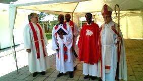 Lähetyshiippakunnan piispa Risto Soramies vihki entisen somalimuslimin papiksi Etiopiassa