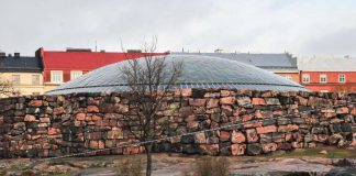 Matkailusivusto rankkasi Temppeliaukion kirkon toiseksi suosituimmaksi nähtävyydeksi Suomessa