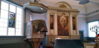 Vesi roiskui ehtoollisvieraiden päälle – Nurmijärven kirkossa kaksi vesivahinkoa kuukaudessa