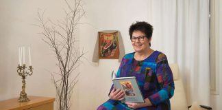 Ikonimaalari Eeva Zitting: ”Ikoni on jakamattoman kirkon perinne”