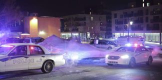 Ainakin kuusi kuoli Quebecissä asemiesten iskussa moskeijaan – ”Terrori-isku muslimeja kohtaan”