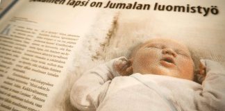 Uskontojen uhrit tarttui naistenpäivänä räväkästi vanhoillislestadiolaisten ehkäisykieltoon