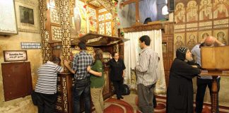 Uutisessee: Egyptin kristittyjen oikeudet kunnossa vain paperilla