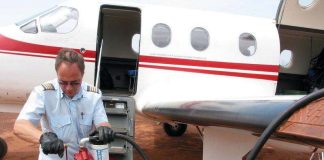 Lähetyslentäjä Aarno Alanteelle lentokapteenin arvonimi