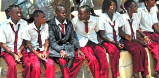 Tutkimuskeskus: Vuonna 2060 maailman kristityistä ja muslimeista yhä useampi on afrikkalainen