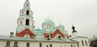 Ruotsalaislehti: Venäjän ortodoksinen kirkko painostaa asukkaita pois Valamon saarilta