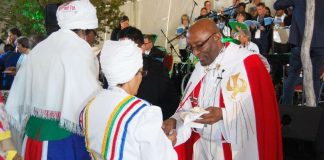 Venäläinen naispappi LML:n kokouksen saarnassa: ”Elämä ilman Jumalaa on pahempaa kuin karkotus tai v