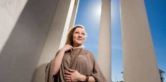 Kokemuksesta puhuminen pelottaa, kuoleman rajalla käyneet kertovat teologian pro gradu -työssä