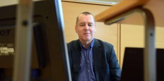 Ensimmäinen suomenkielinen koko Raamatun kommentaari loppusuoralla – ”Uusi aluevaltaus”