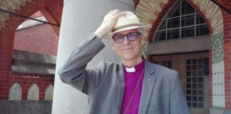 Piispa Matti Repo Kirkkopäivien Raamattuakatemiassa: Tästä kristinuskossa on kyse