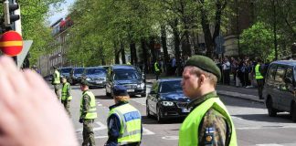 Piispa Huovinen siunauspuheessa: ”Satavuotiaan ja itsenäisen Suomen historiaan Mauno Koivisto ehti j