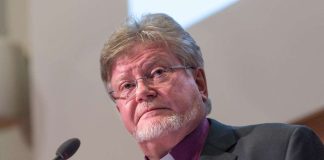 Kaleva: Piispa Samuel Salmi kannattaa Niinistöä toiselle kaudelle