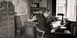 Mysteerikuva: Kuka päivystää toimistossa?