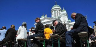 Seurakunnan tilaisuuksissa keskimäärin 51 osallistujaa – aktiivisinta Lapuan hiippakunnassa