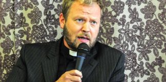 Teemu Laajasalo on Helsingin uusi piispa – vaali ratkesi täpärästi ensimmäisellä kierroksella