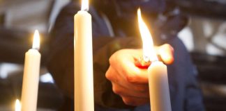 Pääkirjoitus: Turun iskun jälkeen moni tuntee pelkoa – mutta myös kiitollisuutta ihmisiä kohtaan