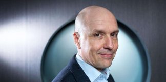 Jyri Komulainen blogissa: Vaikea väittää, että Jumala toimisi vain kristillisen kirkon sisällä