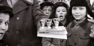 Mysteerikuva: Mistä pojat ovat innoissaan?