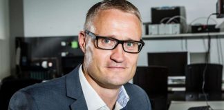 Turvallisuusprofessori Jarno Limnéll yllättyi: Nuorten turvallisuuspuheesta puuttuu kokonaan uskonto