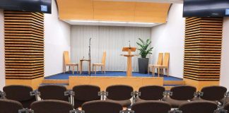 Tältä näytti opetusvideo – Kotimaa seurasi Jehovan todistajien karttamisopetusta valtakunnansalissa