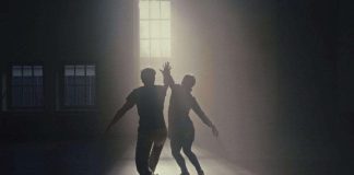 Kirkkohallituksen virkamiehet tekivät laulun, Jukka Leppilampi tulkitsee – katso musiikkivideo