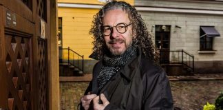 Anna meille meidän jokapäiväinen laulumme, huokaa Jukka Leppilampi päivittäisissä hartaushetkissään