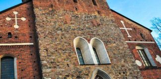 Kommentti: Nyt on arkkipiispakisassa ehdokkaita joka lähtöön