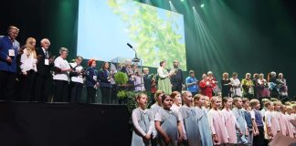 Reformaation pääjuhla vältti pönöttämisen – ”Ei rikottais perhosensiipii”