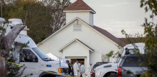 Kirkkoampuminen Yhdysvaltain Teksasissa vaati ainakin 26 ihmisen hengen
