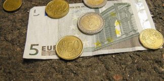 Oulun seurakunnat kouluttivat taloustsemppareita – velkaantunut saa pitkäkestoista tukea