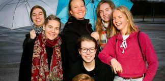 Naisteologeille perustettu virka hiipuu – Tiina Karlsson on yksi viimeisistä lehtoreista