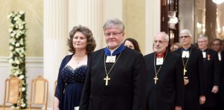 ”Arvostan suuresti, että meidät kutsutaan” – Piispat kommentoivat Linnan juhlia