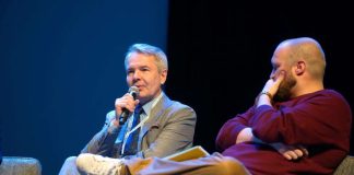 Pekka Haavisto Kirkon kasvatuksen päivillä: Nuoret kehittävät uskomattomia puolustusmekanismeja selv