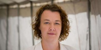 ”Luottamus kokenut kolauksen” – Johanna Korhosen toiminta jakaa mielipiteet hiippakuntavaltuustossa