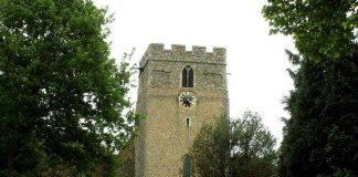 Englannin kirkko haluaa parantaa maaseudun nettiyhteyksiä – kirkontorneihin tulee lähettimiä