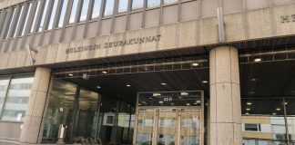 Kommentti: Seurakuntayhtymän kuitteja selattuani tekee mieli antaa luottokorttia vinguttaneille vakava moite