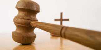 Neljä seurakuntaa tyrmäsi täysin kapitulin suositteleman seurakuntaliitoksen Pirkanmaalla