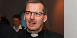 Oulun piispanvaalin ehdokasasettelu alkoi – Jukka Keskitalo ilmoitettiin heti mukaan