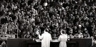 Edesmenneestä evankelistasta Kalevi Lehtisestä näytelmä – ”Paljon tanssikoreografiaa ja laulua”