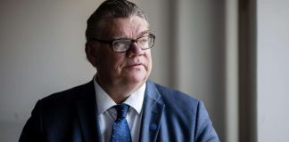 Ulkoministeri Soini pääsiäissaarnansa palautteesta: ”Jos osataan vielä saarnata, on myös kuulijoita”