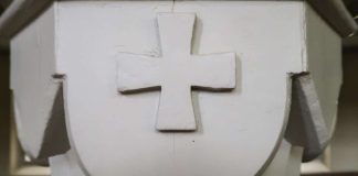 Pääkirjoitus: Uskontunnustus ei ole mikään ihmisen päättelykykyä suurempi teksti