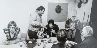 Mysteerikuva: Kahvit kellarissa, mutta missä?