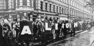 Mysteerikuva: Minkä puolesta tai mitä vastaan marssitaan?