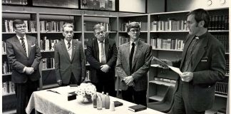 Mysteerikuva: Mitä piispa juhlistaa?