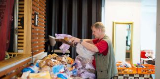 Vapaaehtoistyössä mukana jopa 40 prosenttia väestöstä – innokkaimpina nuoret