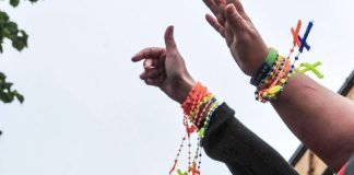 Skotlannin kirkko äänesti samaa sukupuolta olevien vihkimisen puolesta