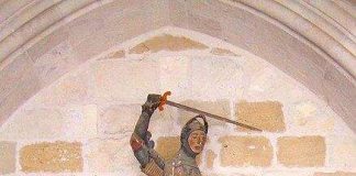 1500-luvulta peräisin olevan Pyhän Yrjön patsaan entisöinti meni pahasti pieleen Espanjassa