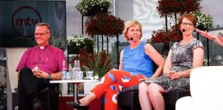 Tuomas Enbuske haastoi arkkipiispaa ja puoluejohtajia SuomiAreenassa – toivoi vähemmän välittämistä