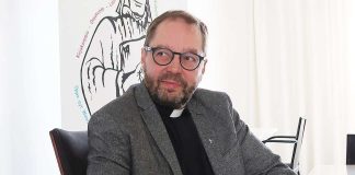 Juhani Holma Radio Deissä: Naispappeutta vastustavien herätysliikkeiden pitää saada toimia ”kuin katsovat parhaaksi”